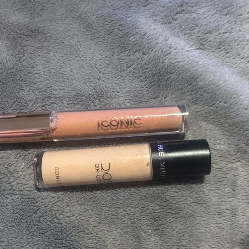 Concealer / - Picture 2 of 2